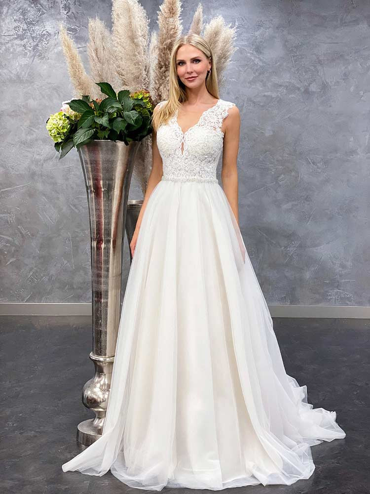 Brautkleid mit feinen Details