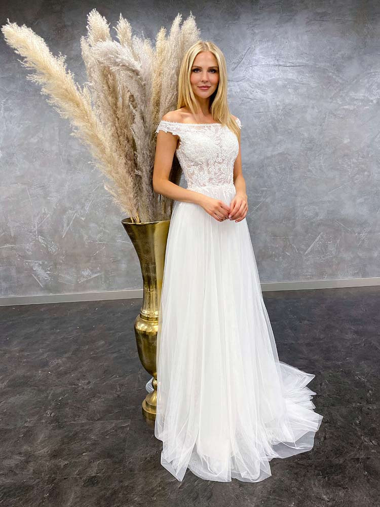 Elegantes Brautkleid